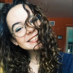 Meet your Posher, Gemma